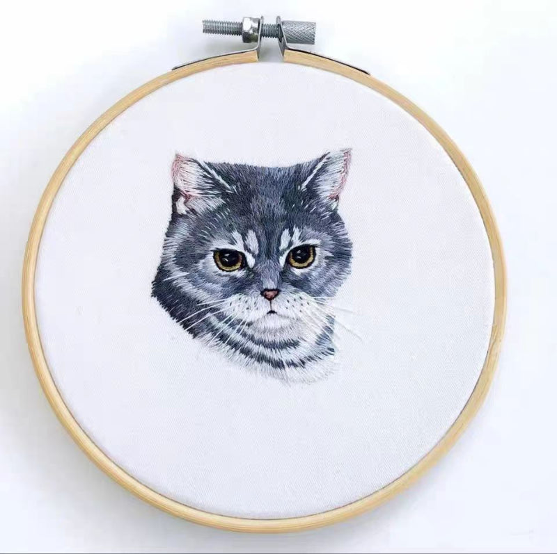Customized embroidery patterns for pets