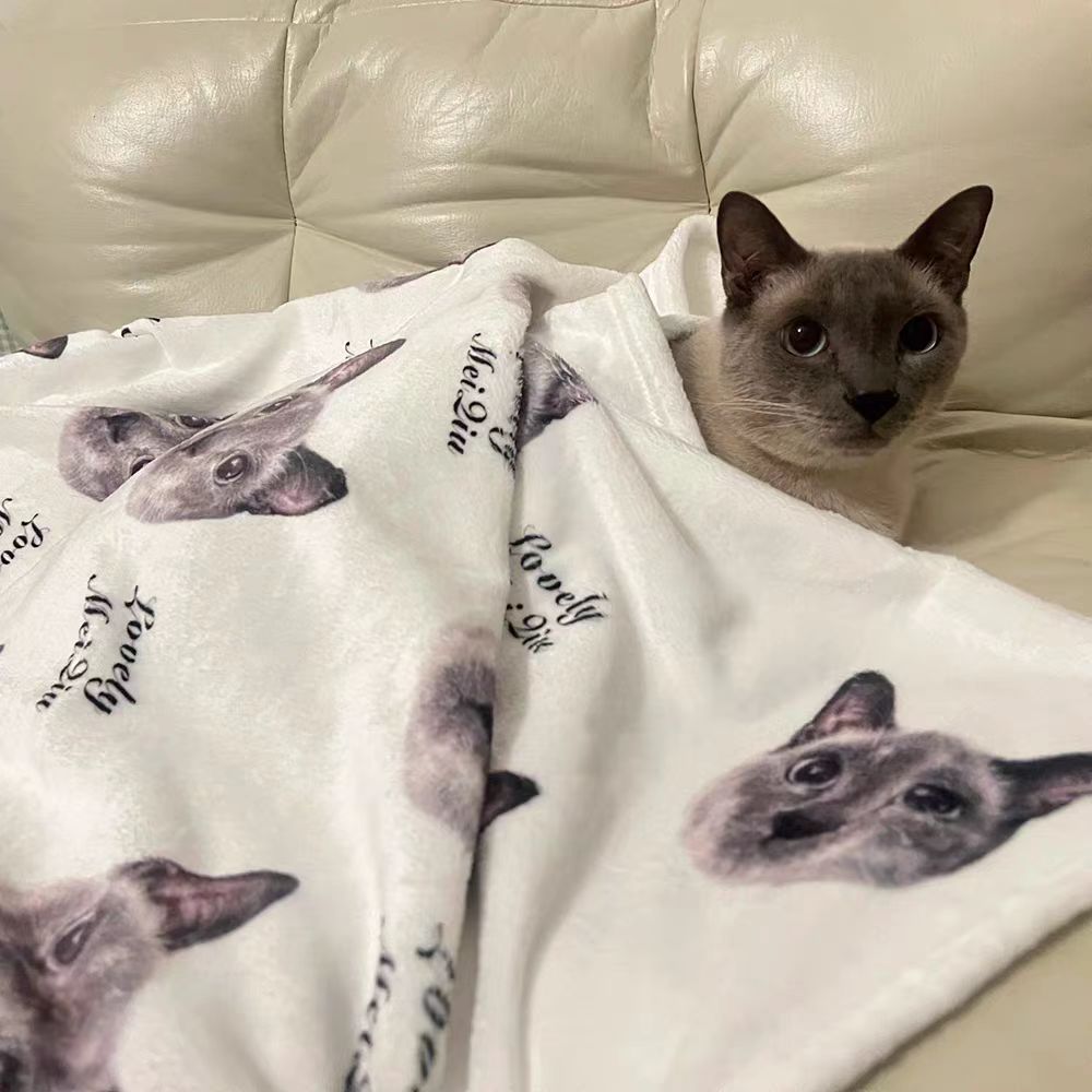 Customized pet blanket