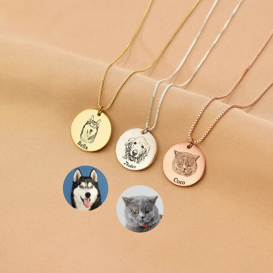 Customized necklace for pets